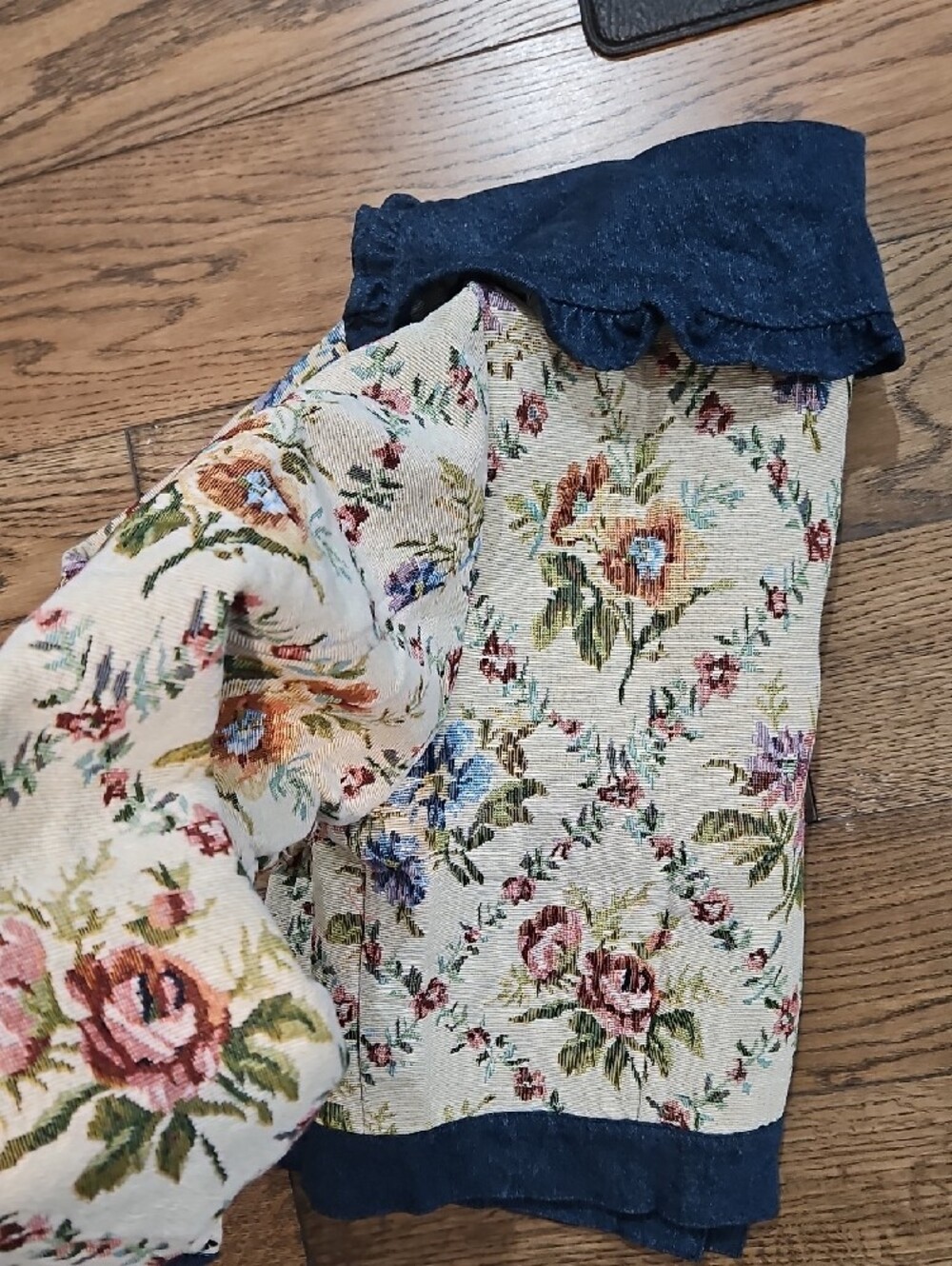 Jacqui E Cream Floral Tapestry Jacket with Blue Denim Collar - Picture 3 of 3